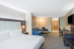  - Holiday Inn Express & Suites Hudson - I-495, Exit 67