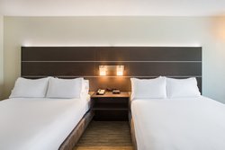  - Holiday Inn Express & Suites Hudson - I-495, Exit 67