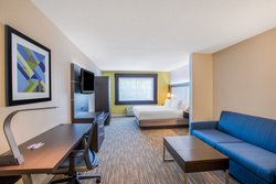  - Holiday Inn Express & Suites Hudson - I-495, Exit 67