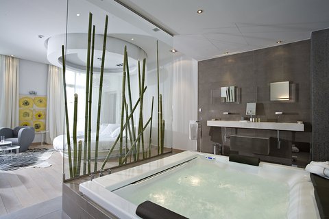 Prestige Suite
