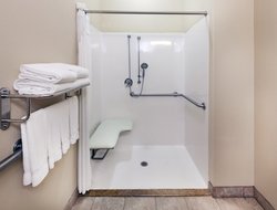  - Holiday Inn Express Victoria