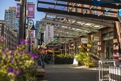  - Opus Hotel Vancouver