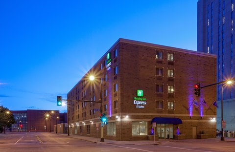 The Minneapolis Convention Center is just one block behind us.