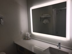  - Holiday Inn Selma Swancourt - CA 99, Exit 118