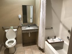  - Holiday Inn Express Metropolis - I-24, Exit 37