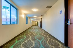  - Holiday Inn Express & Suites Carlsbad - I-5, Exit 45