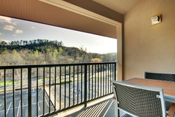  - Holiday Inn Express Helen