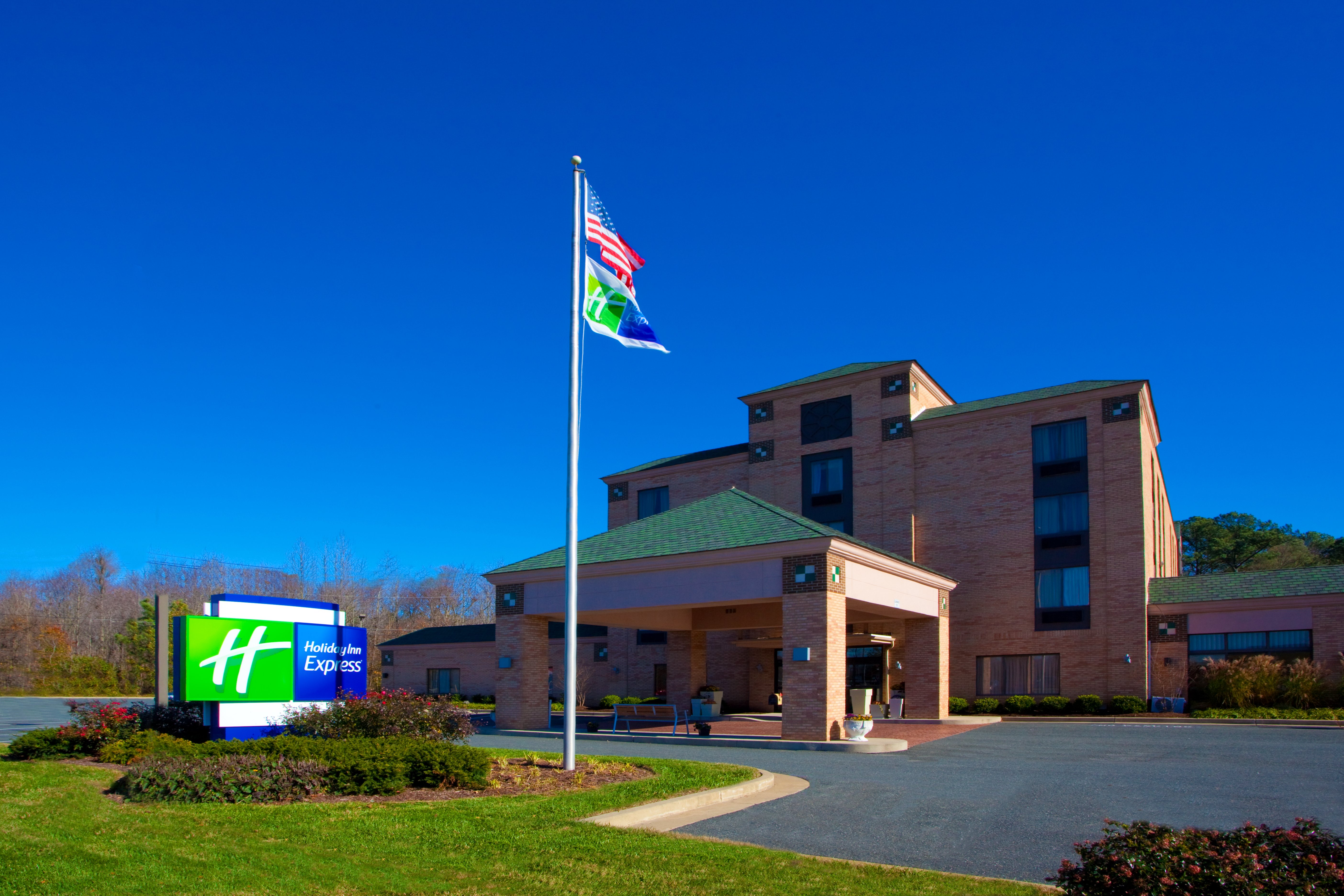 Welcome to the Holiday Inn Express Easton!  
