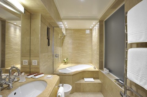 HOTEL DE LA CIGOGNE - Photo 5