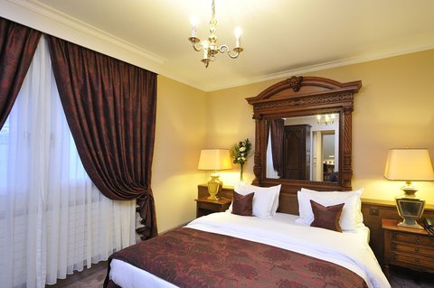 HOTEL DE LA CIGOGNE - Photo 13