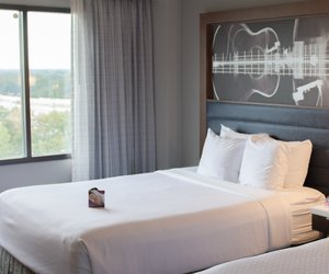 Crowne Plaza Hotel East Memphis Tn See Discounts