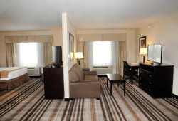  - Holiday Inn Express & Suites Cambridge - I-70, Exit 178