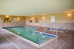  - Holiday Inn Express & Suites Northwood - I-35, Exit 214