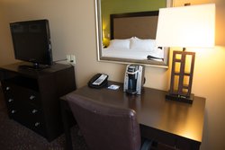  - Holiday Inn Express & Suites Northwood - I-35, Exit 214