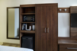  - Holiday Inn Express Downtown Toronto