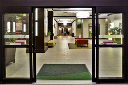  - Holiday Inn & Suites Elgin - I-90, Exit 54