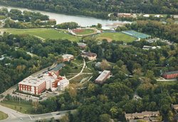  - Holiday Inn & Suites Elgin - I-90, Exit 54