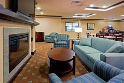  - Holiday Inn Express & Suites Cicero - I-81, Exit 30