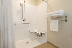  - Holiday Inn Express & Suites Walker - I-96, Exit 30