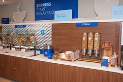  - Holiday Inn Express & Suites Fultondale - I-65, Exit 267