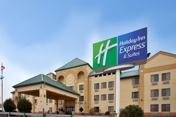 Holiday Inn Express Hotel & Suites