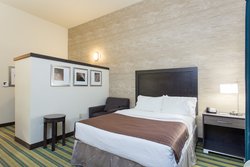  - Holiday Inn Arkansas Convention Center Texarkana - I-30, Exit 1