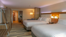  - Holiday Inn Express & Suites Entrance Airport Miami