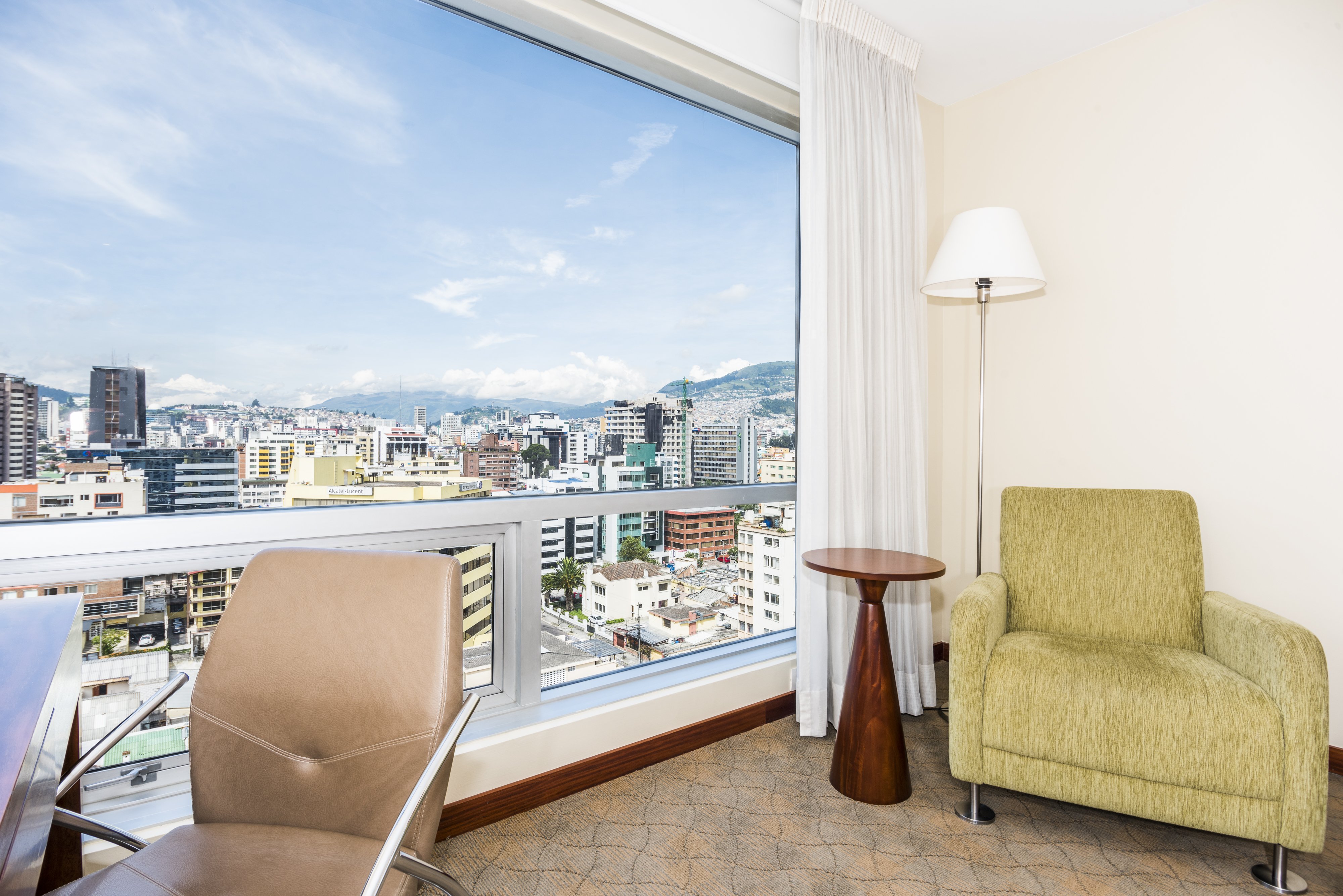HOLIDAY INN EXPRESS QUITO-guestroom-Guest Room.jpg