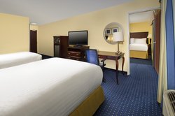  - Holiday Inn Express & Suites Mall San Antonio