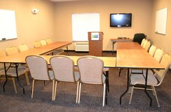  - Holiday Inn Express & Suites Northwood - I-35, Exit 214