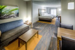  - Holiday Inn Express & Suites Westlake - I-90, Exit 156