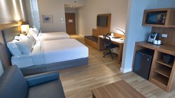  - Holiday Inn Express & Suites Vaudreuil