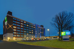  - Holiday Inn Express & Suites Fort Washington