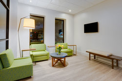  - Holiday Inn Express & Suites Fort Washington