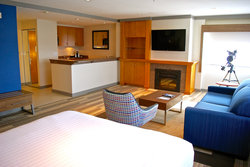  - Holiday Inn Express Airport Vancouver