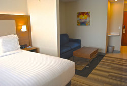  - Holiday Inn Express Airport Vancouver