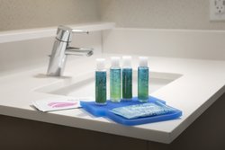  - Holiday Inn Express Lawrence - I-495, Exit 100A