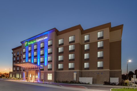 Welcome to the Holiday Inn Express & Suites East - Orleans.