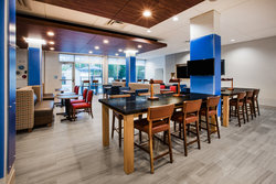  - Holiday Inn Express & Suites Woodstock