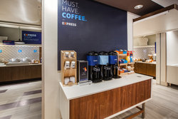  - Holiday Inn Express & Suites Woodstock