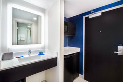  - Holiday Inn Express & Suites West Airport Albany - I-87, Exit 2