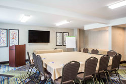  - Holiday Inn Express & Suites West Airport Albany - I-87, Exit 2