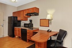  - Candlewood Suites Oak Creek - I-41 & I-94, Exit 319