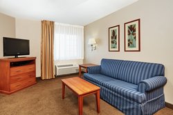  - Candlewood Suites Oak Creek - I-41 & I-94, Exit 319