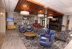  - Holiday Inn & Suites Airport Sioux Falls