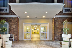  - Holiday Inn Express & Suites Alvarado - I-35, Exit 26A