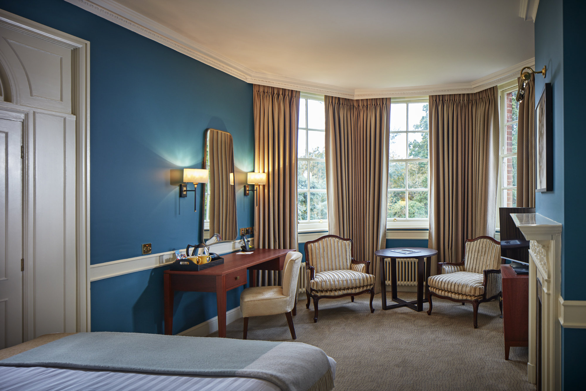 Royal Berkshire Hotel-guestroom-Comfy Room.jpg