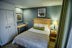  - Candlewood Suites University Area Fargo