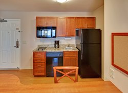  - Candlewood Suites North Williston