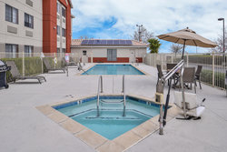  - Holiday Inn Express Westley - I-5, Exit 441